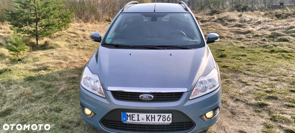 Ford Focus 1.6 16V Trend - 12