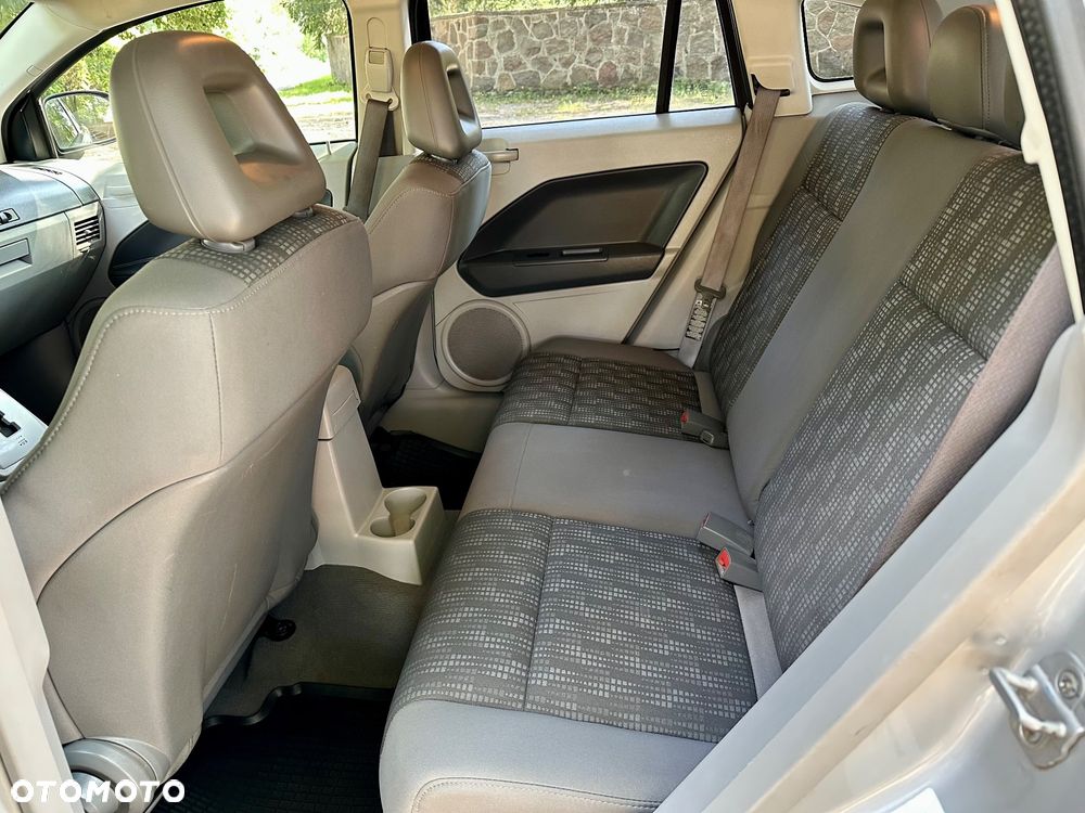 Dodge Caliber 2.0 CVT SXT - 11