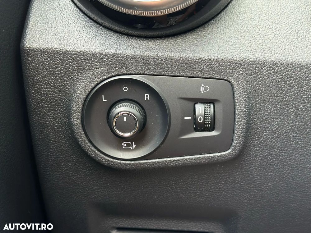 MG ZS EV Luxury - 14