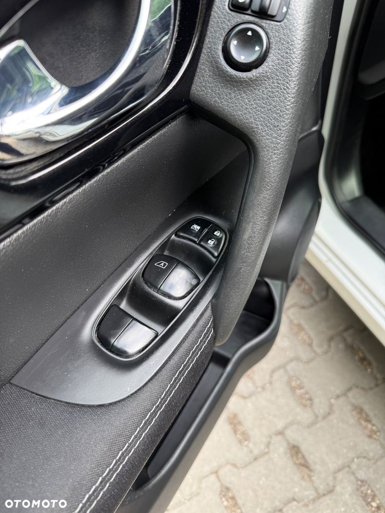 Nissan Qashqai 1.6 DCi Tekna - 12