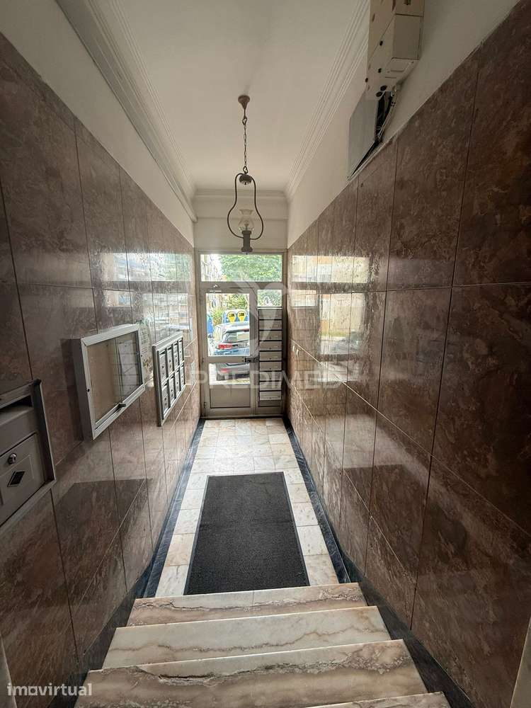 Viver com Conforto às Portas de Lisboa – T2 em Forte da Casa - Grande imagem: 2/19
