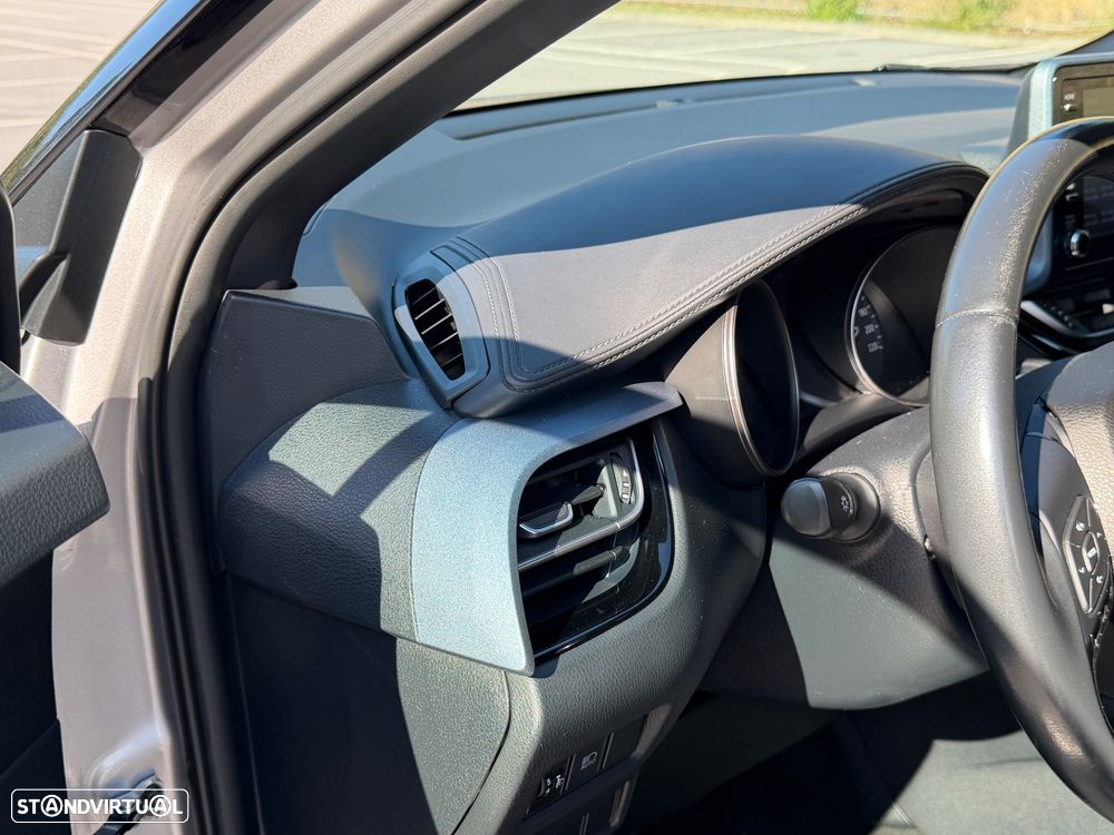 Toyota C-HR 1.8 Hybrid Square Collection - 40