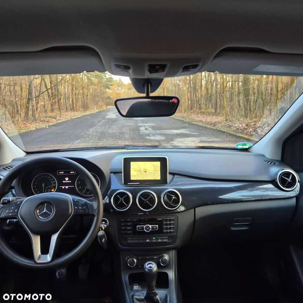 Mercedes-Benz Klasa B 180 BlueEFFICIENCY Edition - 6