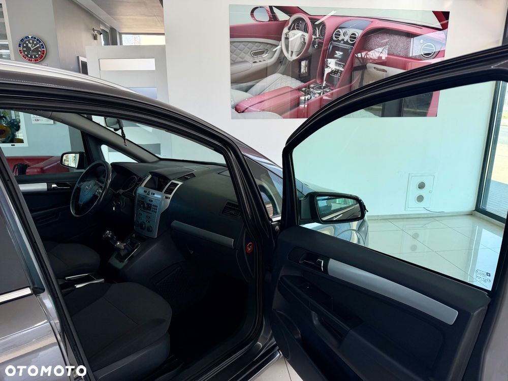 Opel Zafira - 18