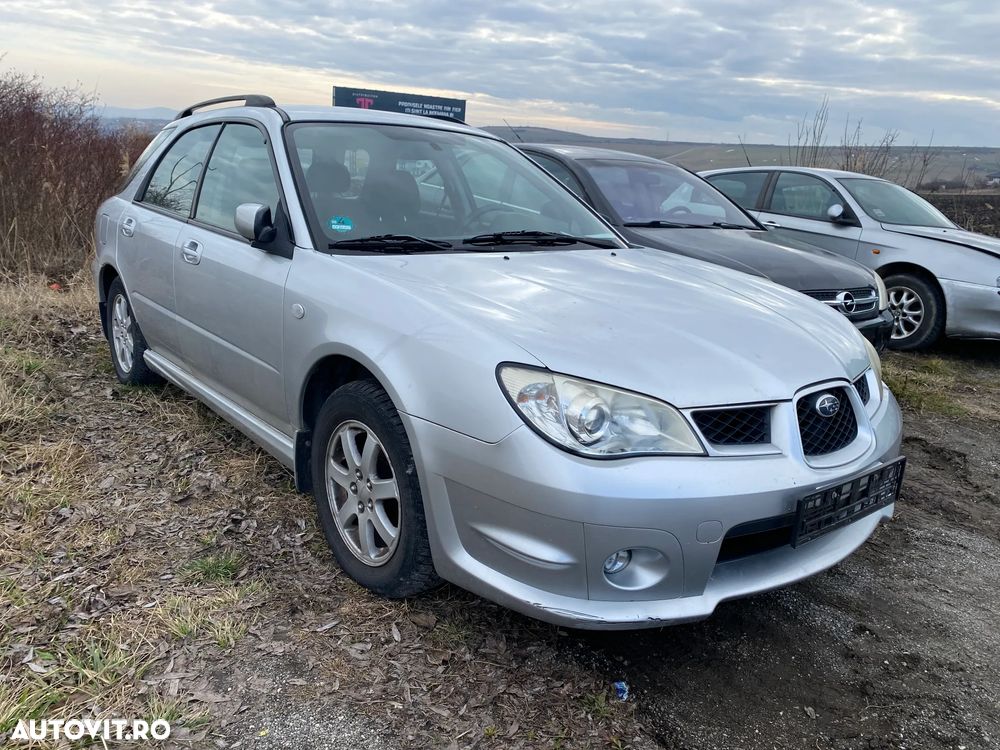 Dezmembrez piese Subaru Impreza - 2
