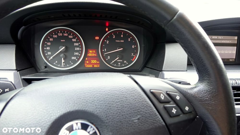 BMW Seria 5 525i - 10