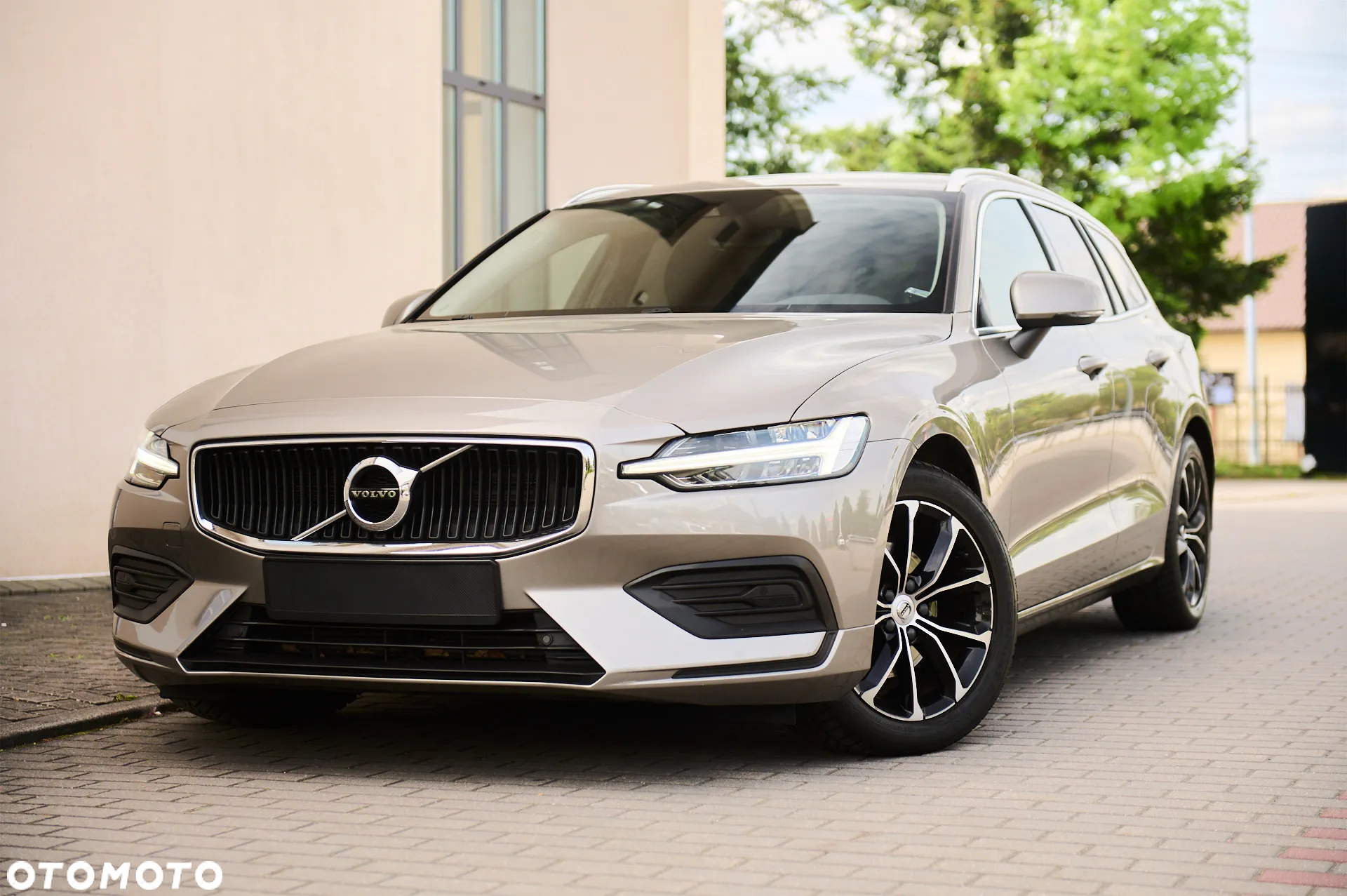 Volvo V60 D3 Momentum Pro - 6