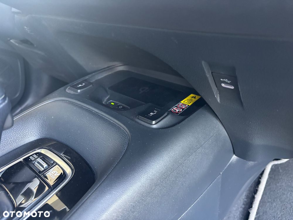 Toyota Corolla 1.8 Hybrid Comfort - 25