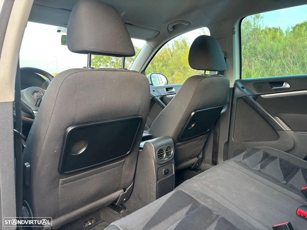 VW Tiguan 2.0 TDi Sport BlueMotion - 33