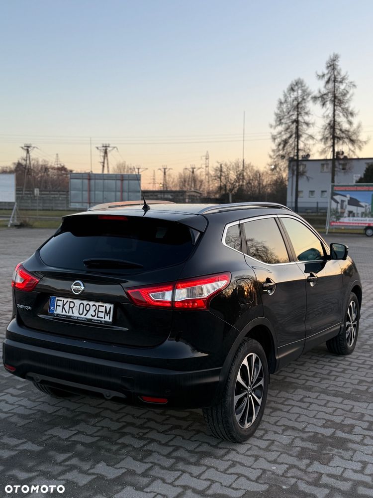 Nissan Qashqai 1.6 DCi Xtronic TEKNA - 4