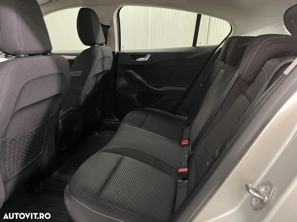 Ford Focus 1.0 EcoBoost Connected - 12