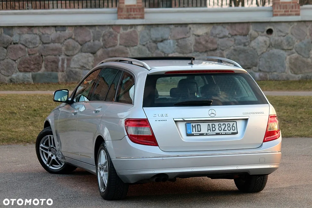 Mercedes-Benz Klasa C 180 T Kompressor Automatik Avantgarde - 21