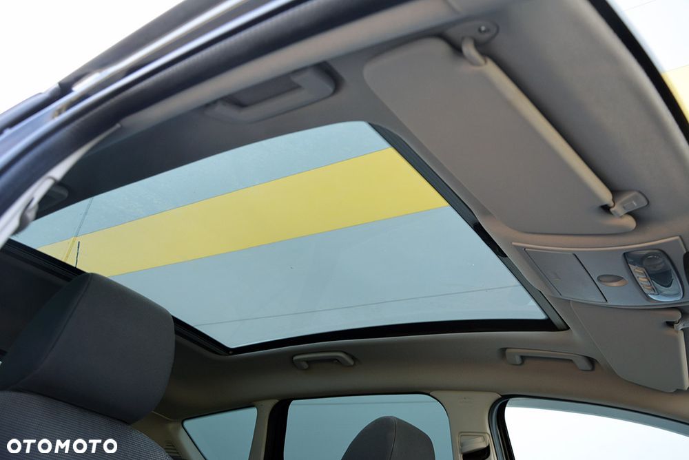 Ford Kuga 2.0 TDCi 2x4 Trend - 22