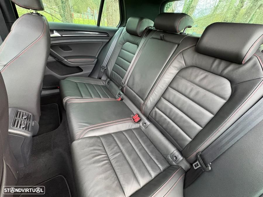 VW Golf 2.0 TSi GTi DSG Performance - 29