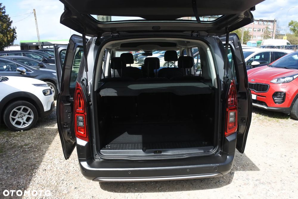 Citroën Berlingo XL PureTech 110 SHINE - 16