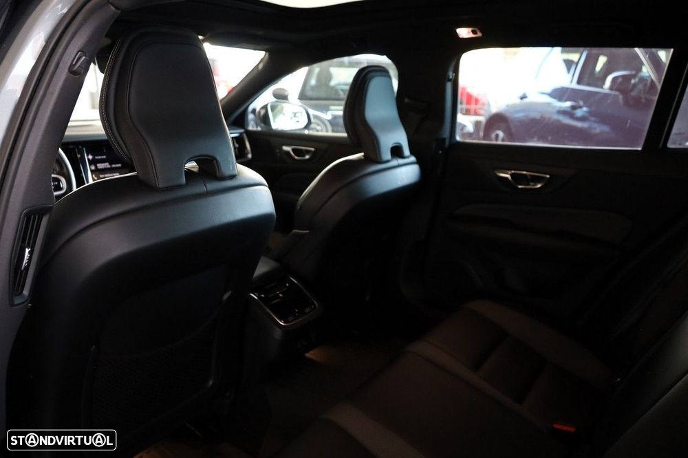 Volvo V60 2.0 B4 R-Design Geartronic - 13