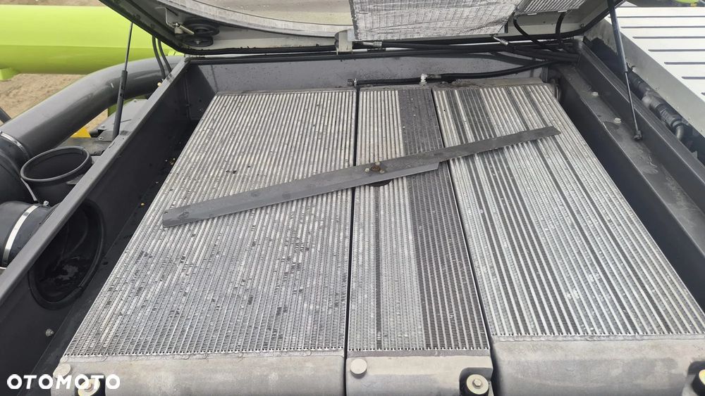 Claas Lexion 770TT z hederem - 16