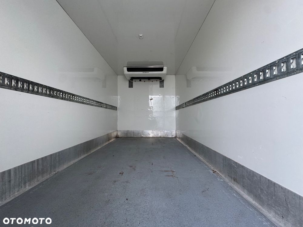 Iveco DAILY 35C18 50C15 50C17 35C14 35C15 35C17 35C18 70C17 72C15 70C18 Chłodnia Mroźnia carrier xarios 8 euro palet - 7