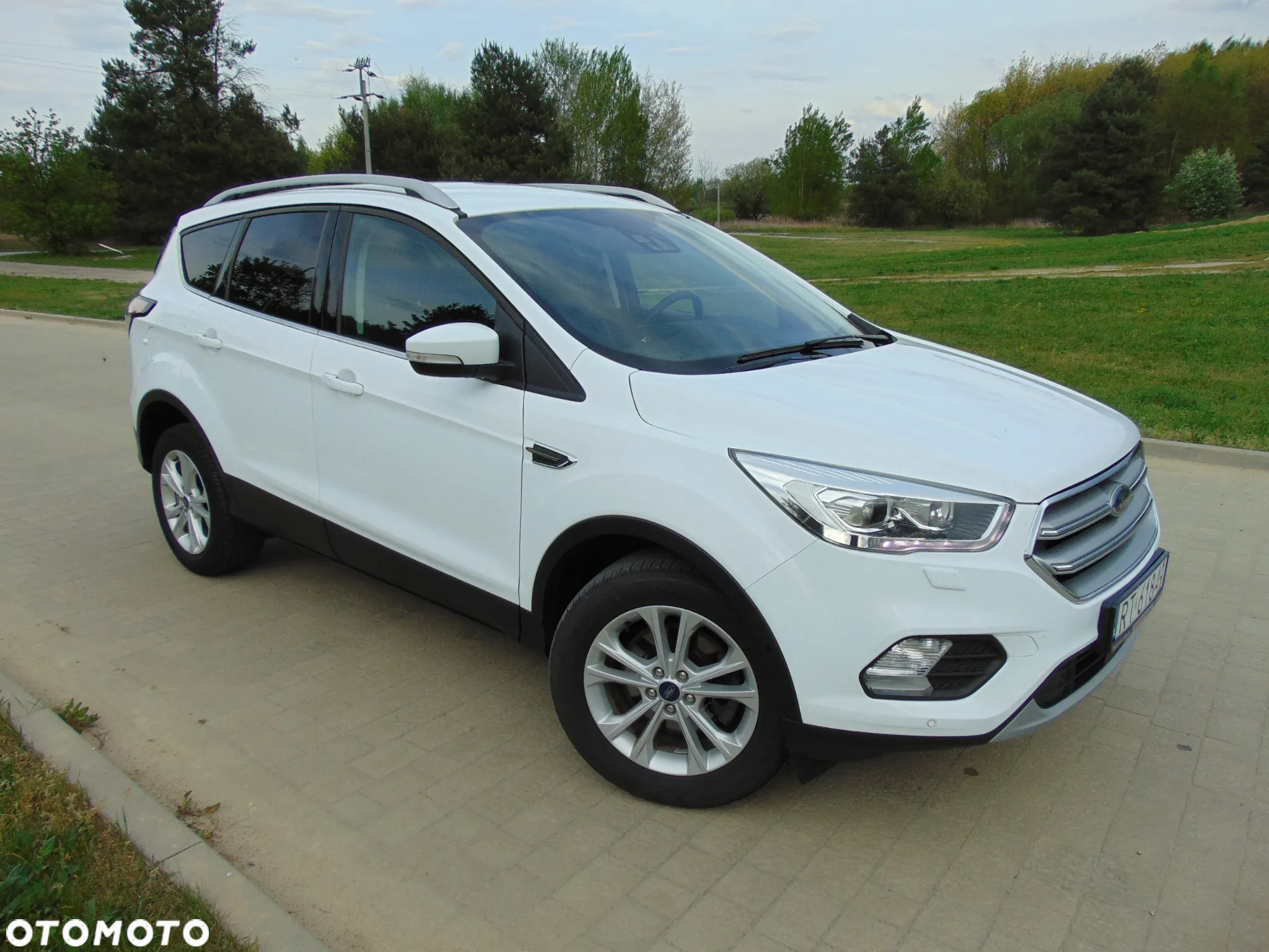 Ford Kuga 2.0 TDCi FWD Titanium - 33