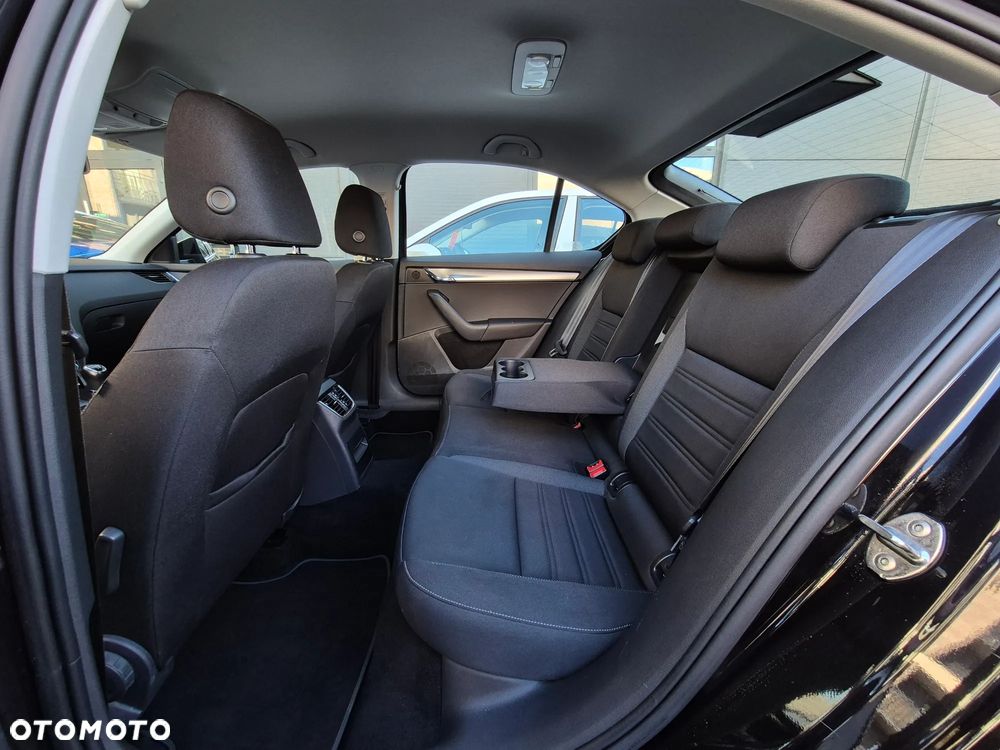 Skoda Octavia 1.4 TSI Ambition - 14