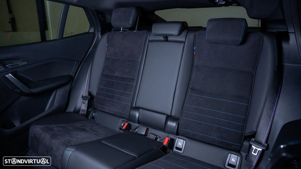 BMW iX2 eDrive20 Pack Desportivo M - 21