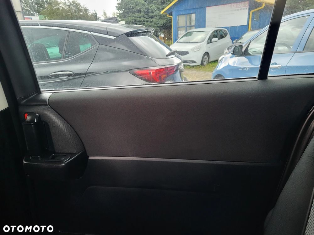 Mazda 5 2.0 MZR-DISI i-stop Sendo - 24
