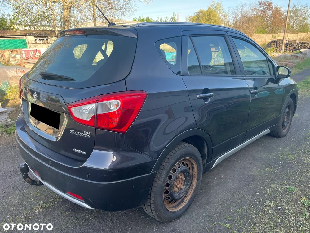 Suzuki SX4 S-Cross 1.6 DDiS 4x4 Comfort+ - 3