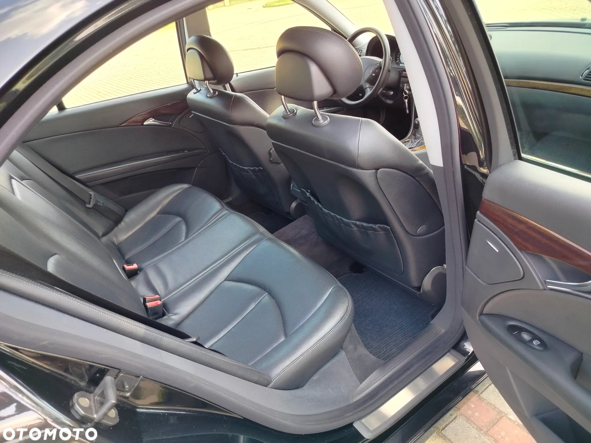 Mercedes-Benz Klasa E 320 CDI Classic - 19