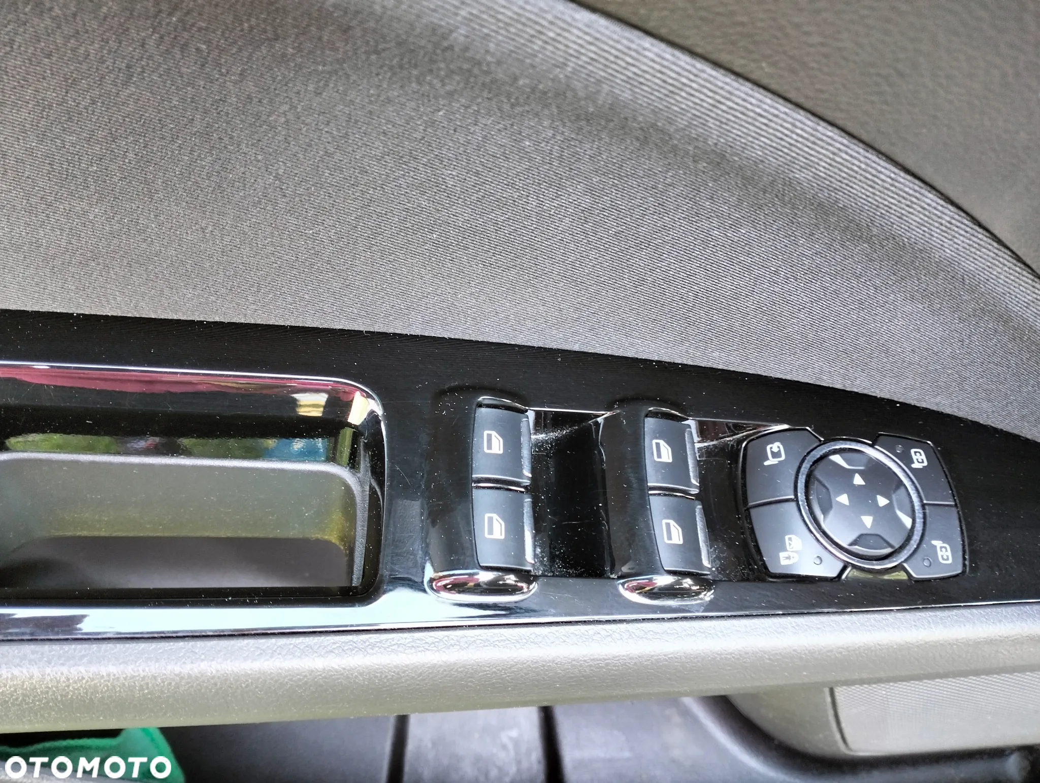 Ford Mondeo 2.0 EcoBlue Titanium - 25