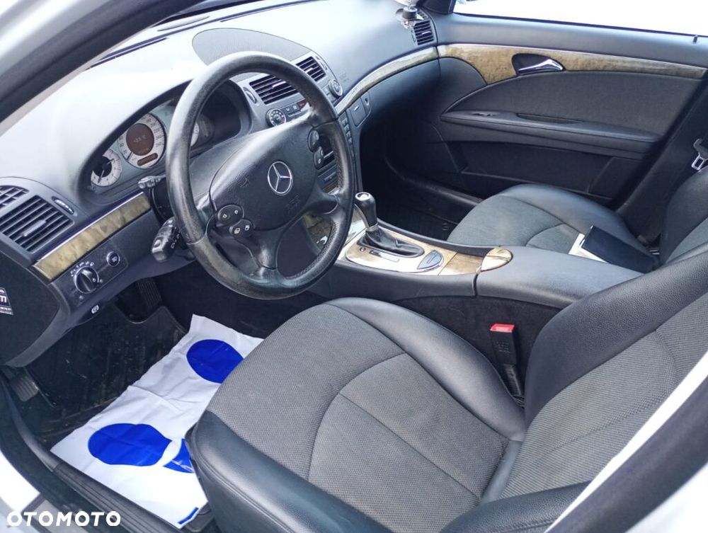 Mercedes-Benz Klasa E 220 CDI Avantgarde DPF - 8