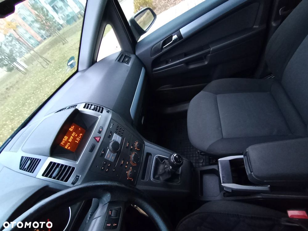 Opel Zafira 1.8 Elegance - 12