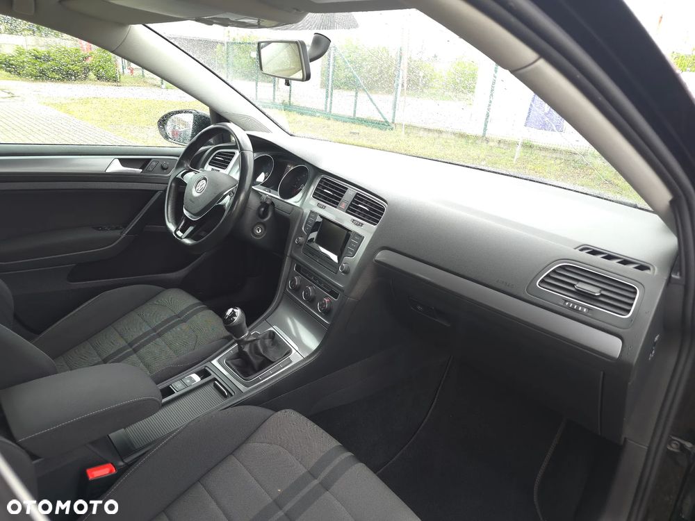 Volkswagen Golf 1.2 TSI BMT Trendline - 15