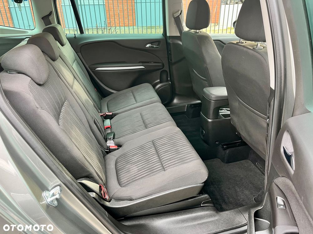 Opel Zafira - 23