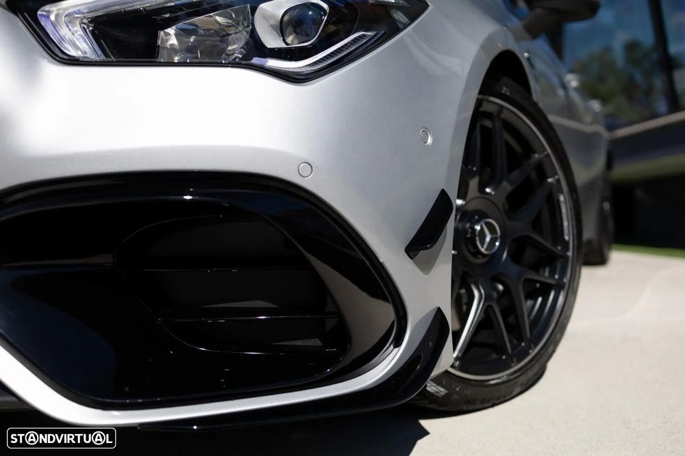 Mercedes-Benz CLA 45 AMG S Shooting Brake 4Matic+ - 16