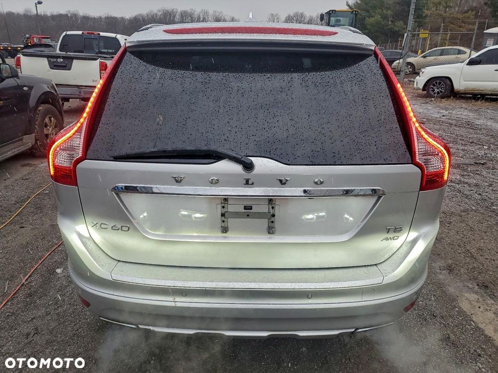 Volvo XC 60 - 6