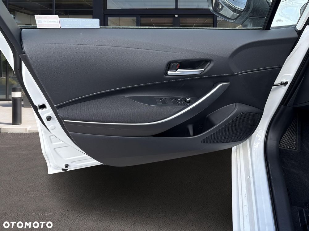 Toyota Corolla 1.8 Hybrid Comfort - 12