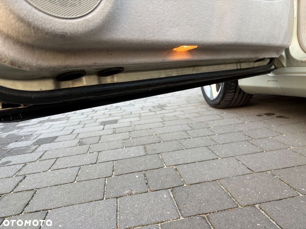 Mercedes-Benz CLK - 9