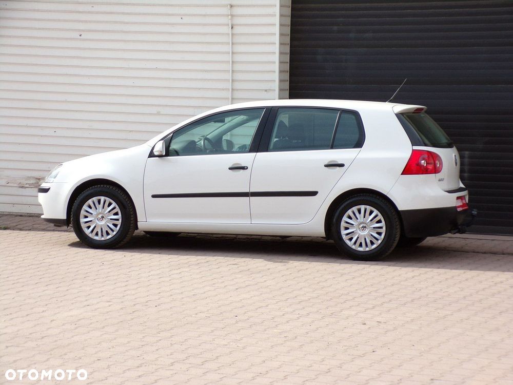 Volkswagen Golf - 11