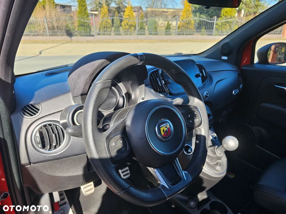 Abarth 595 1.4 T-Jet 16v - 17