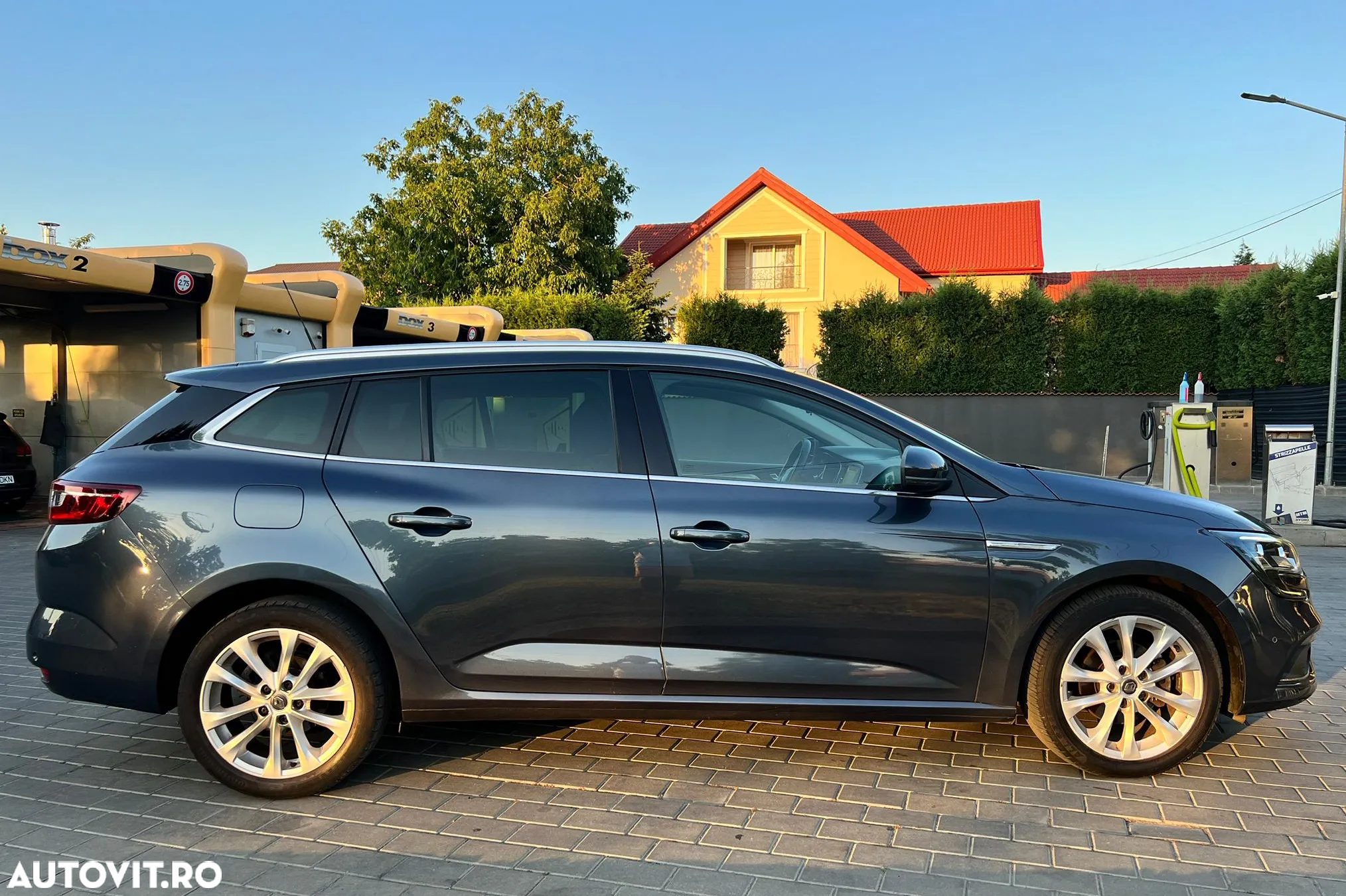 Renault Megane TCe GPF Intens - 4