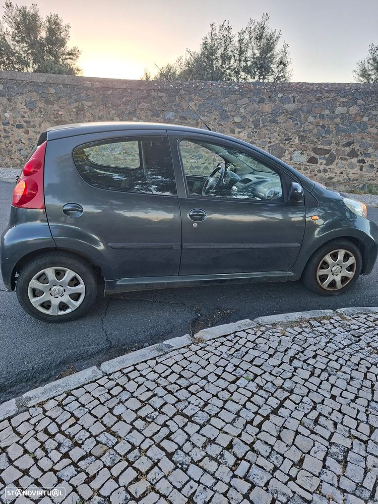 Peugeot 107 - 1