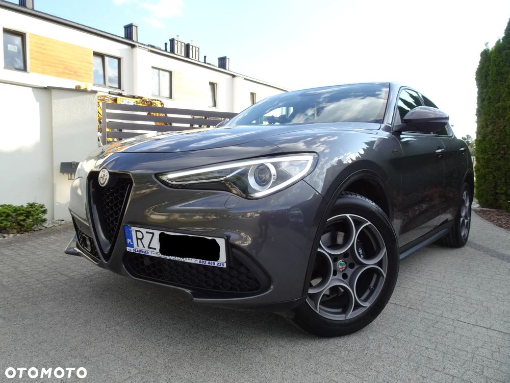 Alfa Romeo Stelvio 2.0 Turbo Sprint Q4 - 2
