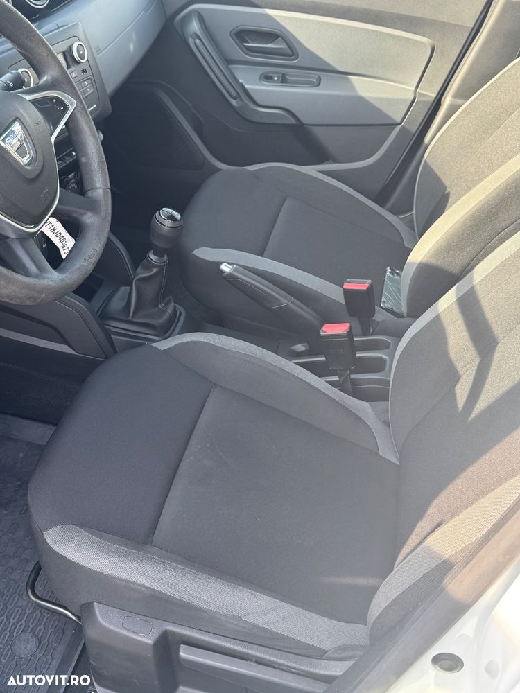 Dacia Duster 1.5 Blue dCi 4WD Essential - 11