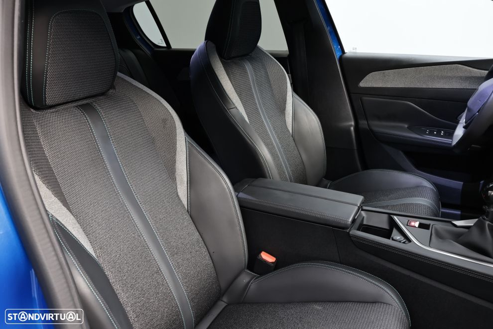 Peugeot 308 1.2 PureTech Allure Pack - 20