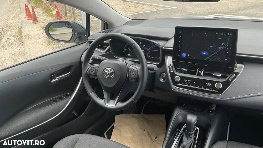 Toyota Corolla 1.8 HSD Dynamic - 33