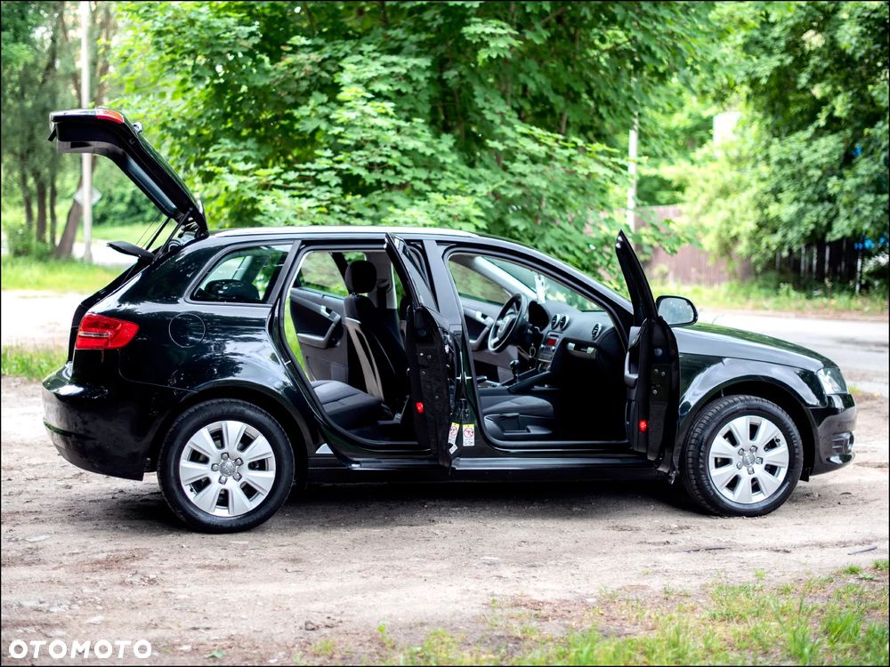 Audi A3 Sportback - 16