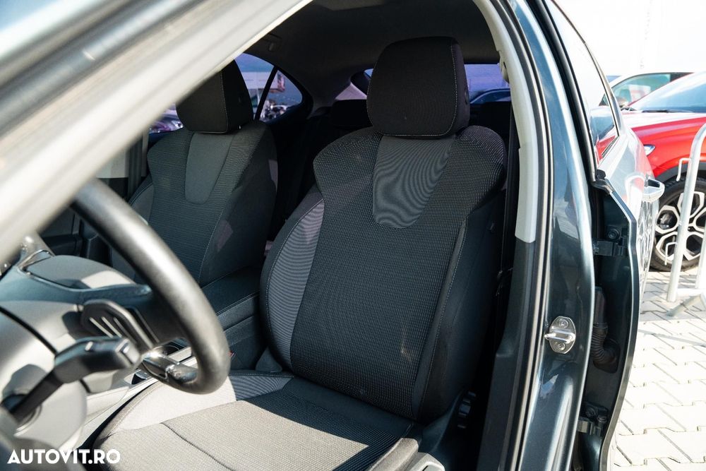 Skoda Octavia 2.0 TDI DSG Ambition - 6