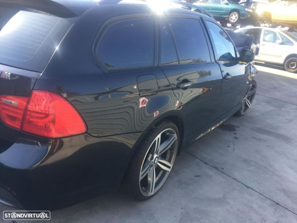 BMW 330d E 91 X drive Pack M 245 cv de 2010 para peças - 2