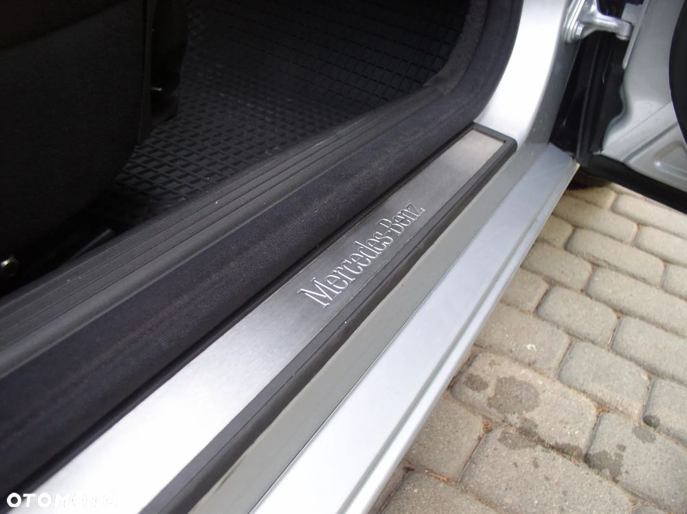 Mercedes-Benz Klasa E 200 Kompressor Automatik Avantgarde - 26