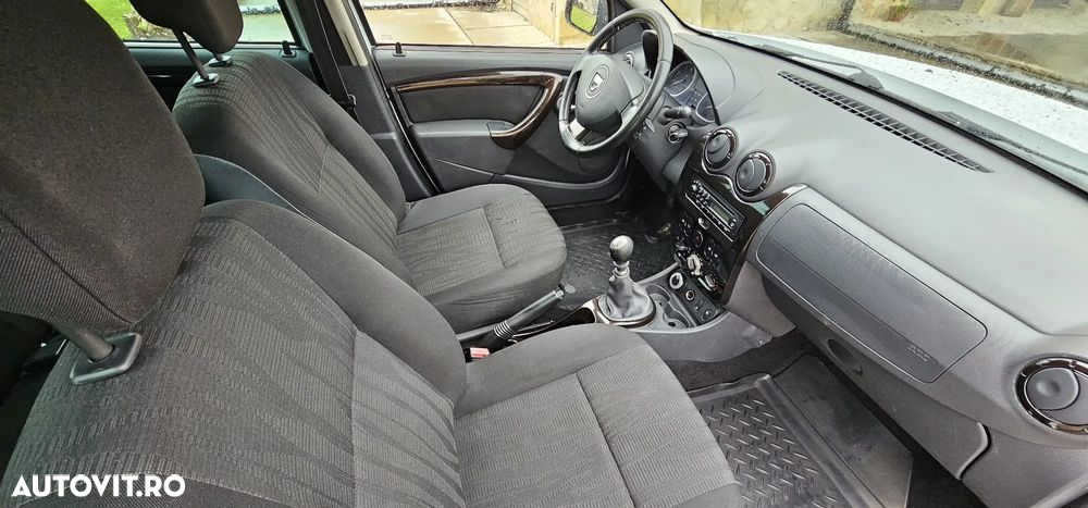 Dacia Duster 1.5 dCi 4x4 Laureate - 8